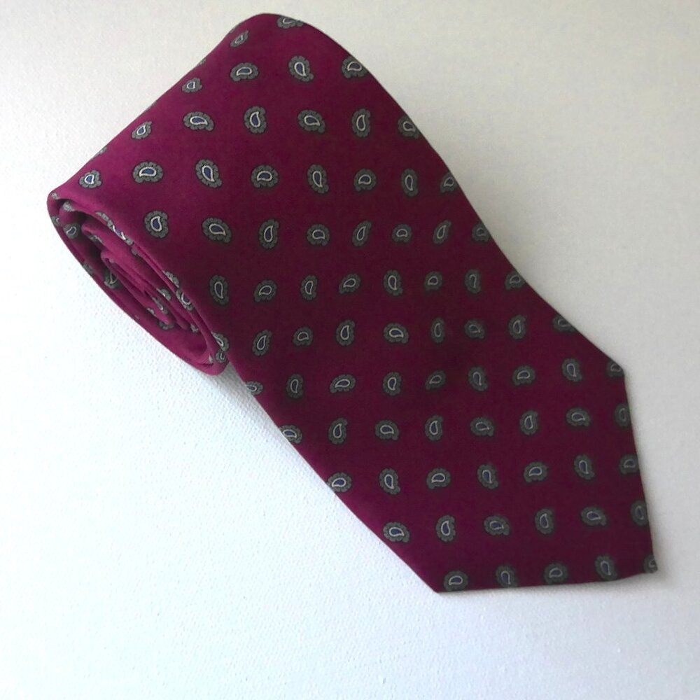 Vintage Kuppenheimer Italian Silk Neck Tie Burgundy W/ Gray & Blue Paisley Dots